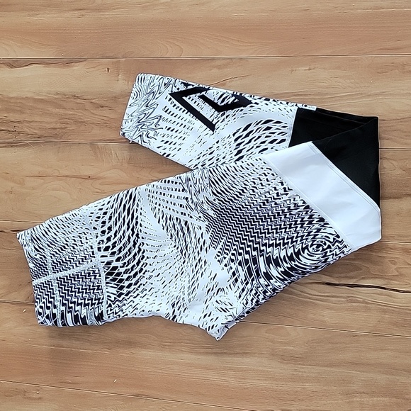 Workout Empire Womens size small gym leggings - Picture 1 of 6